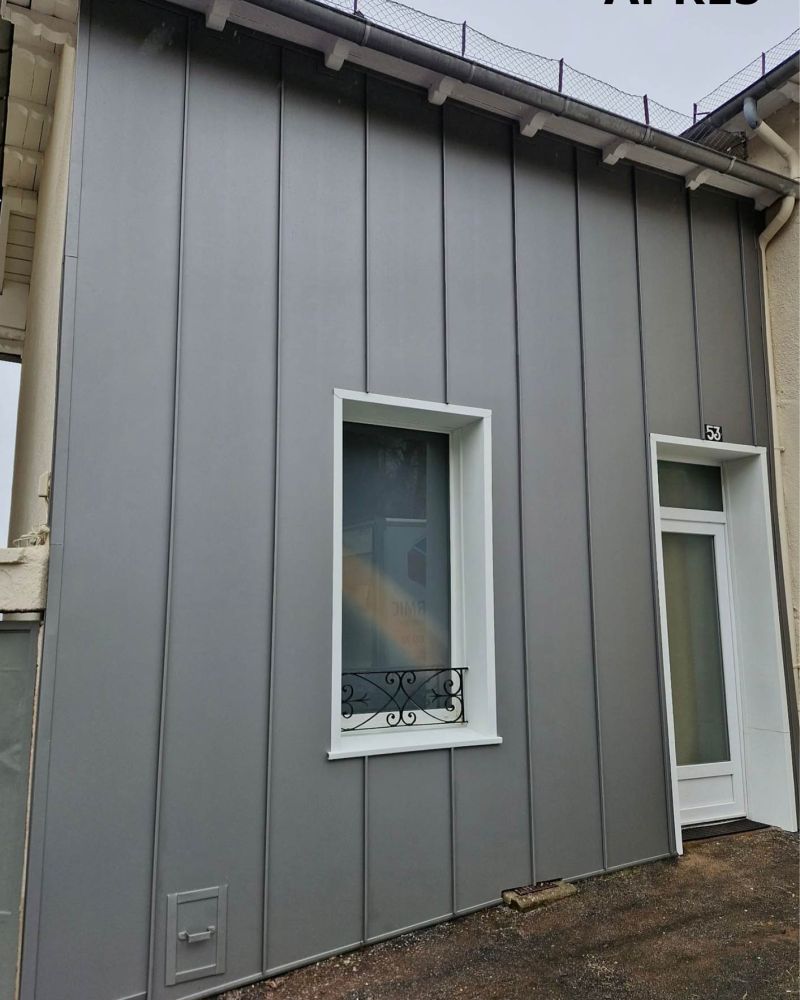 Chantier réalisé par Ecothermic, entreprise d'isolation par l'extérieur, située à Aurillac dans le Cantal.