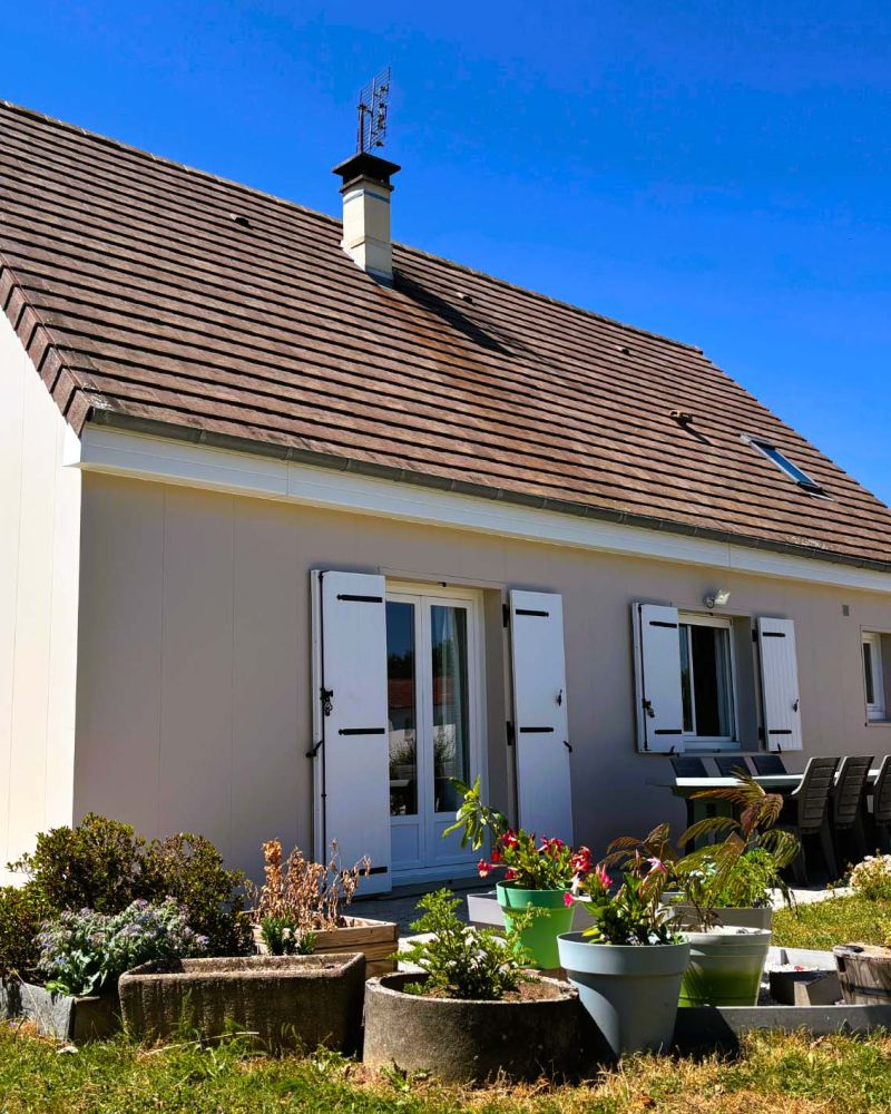 Chantier réalisé par Ecothermic, entreprise d'isolation par l'extérieur, située à Aurillac dans le Cantal.