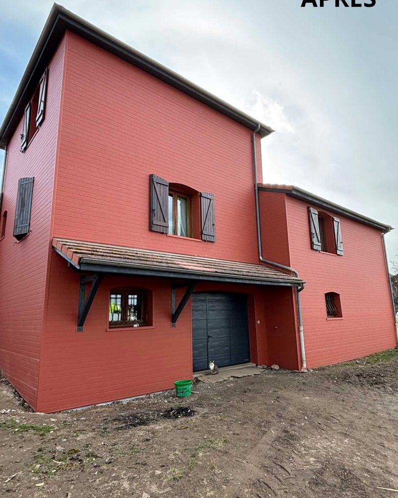 Chantier réalisé par Ecothermic, entreprise d'isolation par l'extérieur, située à Aurillac dans le Cantal.