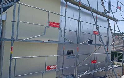 Ecothermic : Finition Crépi, couleur TUFFEAU BLOND. Chantier réalisé à BESSE-ET-ST-ANASTAISE (63)