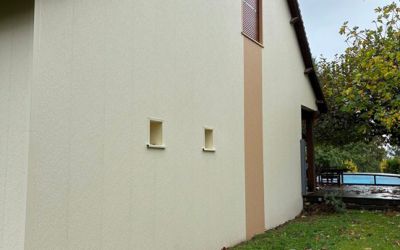 Nouveau chantier d'Ecothermic Aurillac dans le Cantal terminé à CHAMEYRAT (19330) pose de panneaux d'isolation par l'extérieur Uniso.