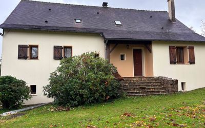 Nouveau chantier d'Ecothermic Aurillac dans le Cantal terminé à CHAMEYRAT (19330) pose de panneaux d'isolation par l'extérieur Uniso.