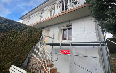 1er chantier d'isolation par l'extérieur de l'année 2026 pour l'équipe d'Ecothermic réalisé à Labrousse dans le Cantal.