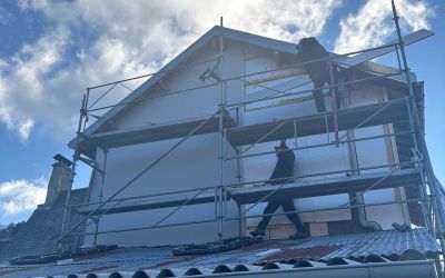 Ecothermic vient de terminer un chantier à Lascelles dans le Cantal : panneaux d'isolation par l'extérieur finition clin lisse GRANIT GRIS.