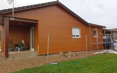 Pose de panneaux uniso d'isolation extérieur par Ecothermic à Bourbon l'Archambault dans l'allier