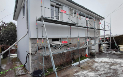 1er chantier d'isolation par l'extérieur de l'année 2026 pour l'équipe d'Ecothermic réalisé à Labrousse dans le Cantal.